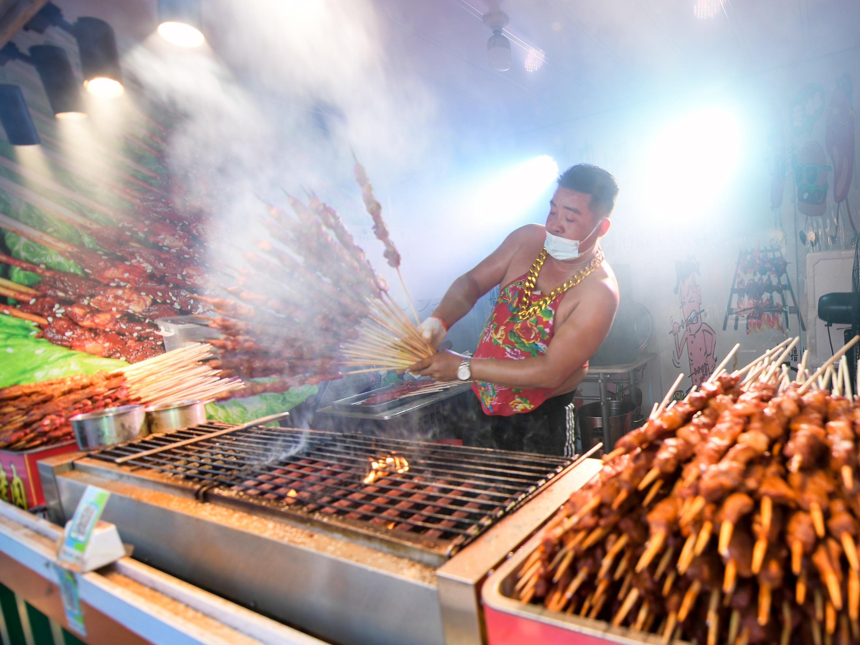 2 AM in Changsha: How I learned to stop worrying and love the street barbecue